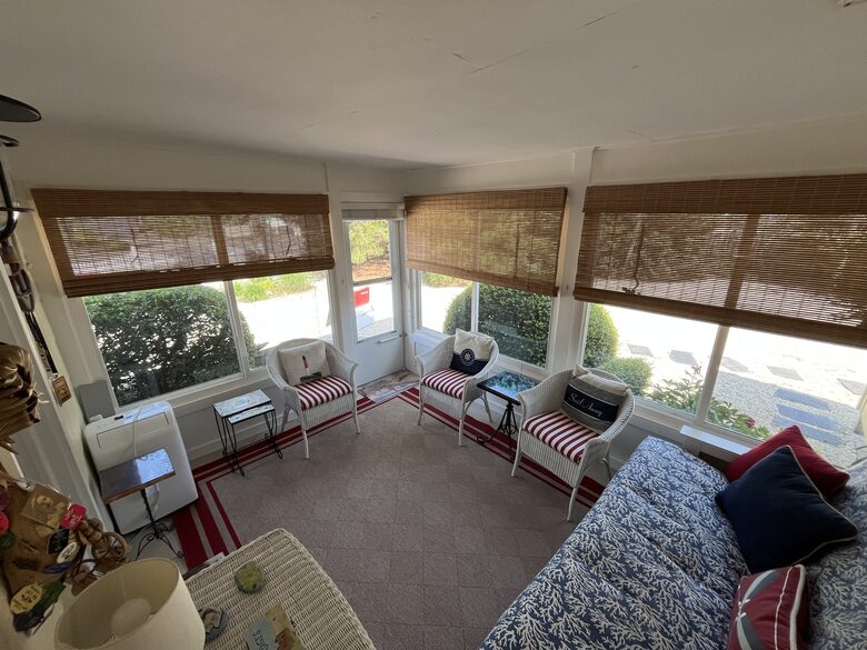 Side porch