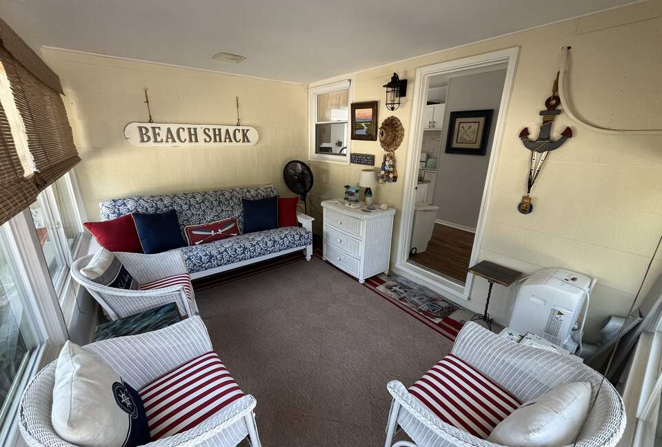 Charming Waterfront Escape in Loveladies - Beach Haven, New Jersey