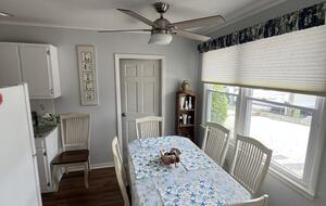 Kitchen table area