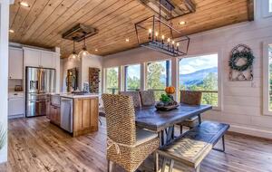 Elevated Retreat with Majestic Mt. LeConte Views - Gatlinburg, Tennessee