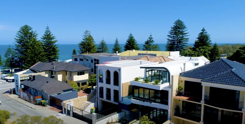 Contemporary Waterfront Elegance in Perth - Perth, Australia