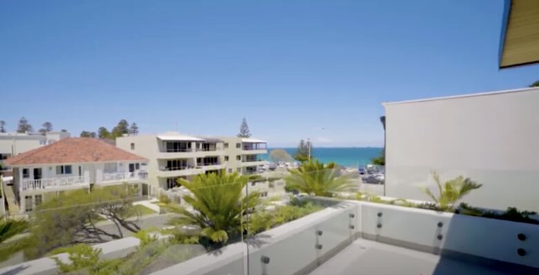 Contemporary Waterfront Elegance in Perth - Perth, Australia