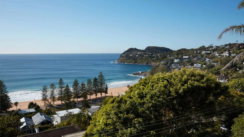 Elevated Elegance Above Whale Beach - Whale Beach, Australia