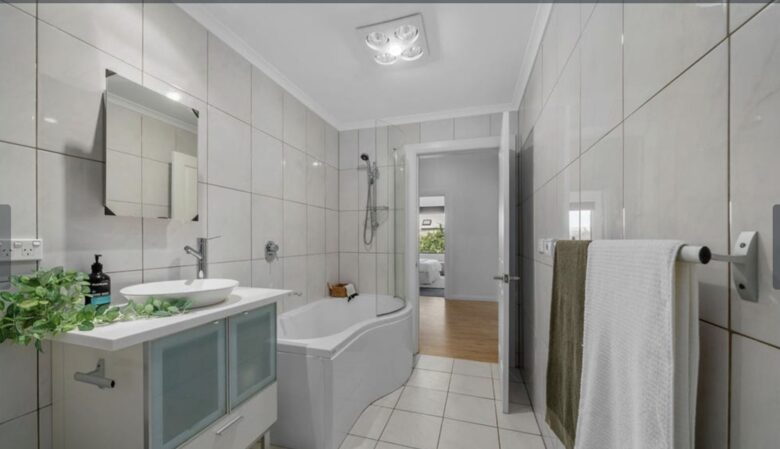 Main Bathroom