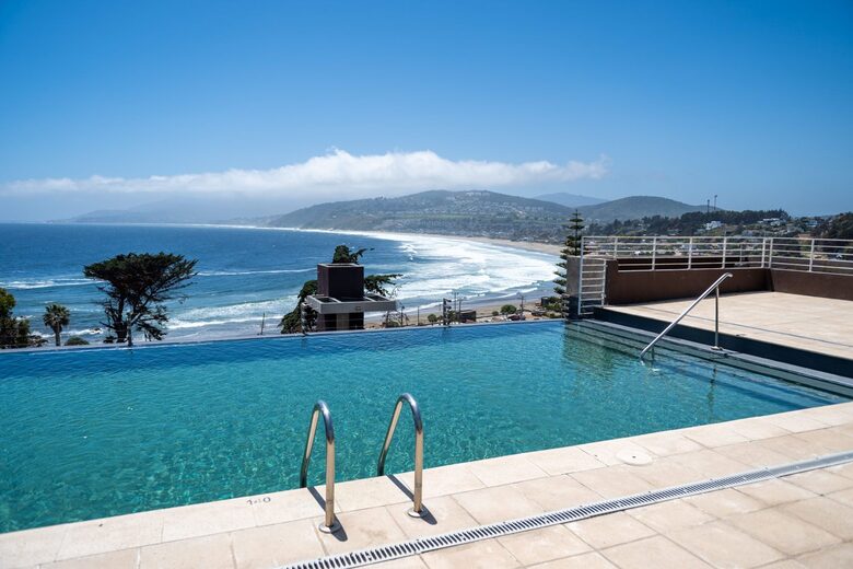 Punta Surf - Maitencillo, Valparaiso, Chile