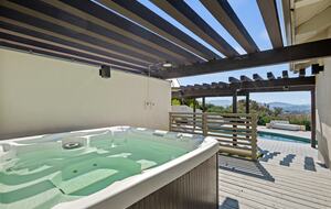 Hot tub
