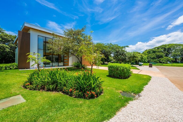 Elegant Escape in Hacienda Pinilla with Private Pool - Tamarindo, Costa Rica