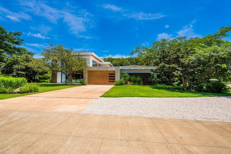 Elegant Escape in Hacienda Pinilla with Private Pool - Tamarindo, Costa Rica