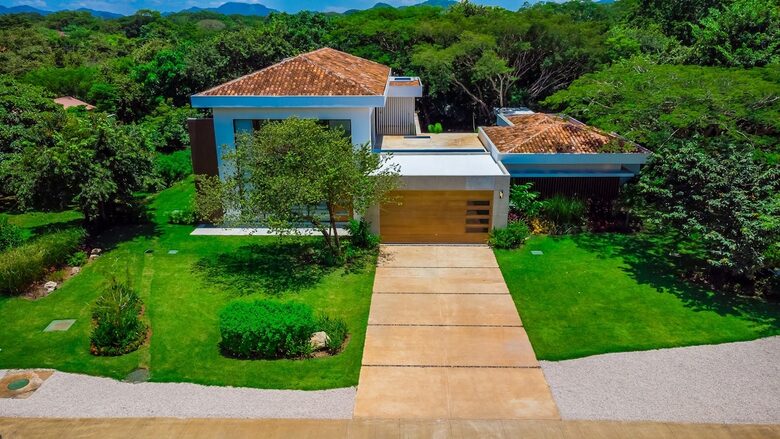 Elegant Escape in Hacienda Pinilla with Private Pool - Tamarindo, Costa Rica