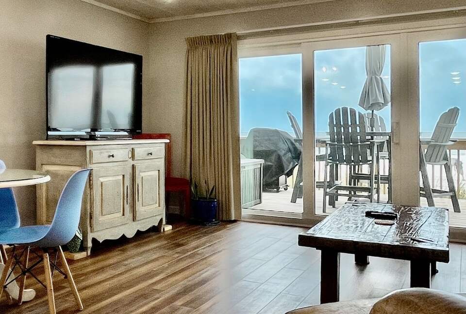 Steps from the Sand | Cozy Gulf-Front Townhouse - Panama City Beach, Florida