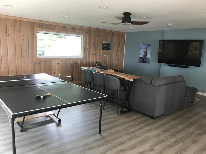 Refined Lakefront Living on Pristine Higgins Lake - Roscommon, Michigan