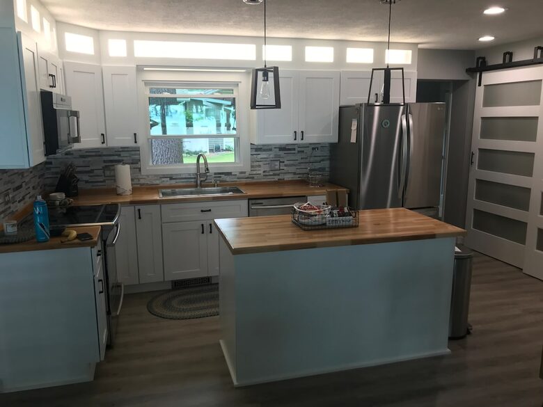 Refined Lakefront Living on Pristine Higgins Lake - Roscommon, Michigan