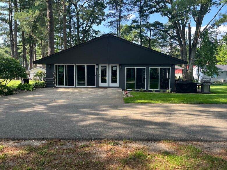Refined Lakefront Living on Pristine Higgins Lake - Roscommon, Michigan