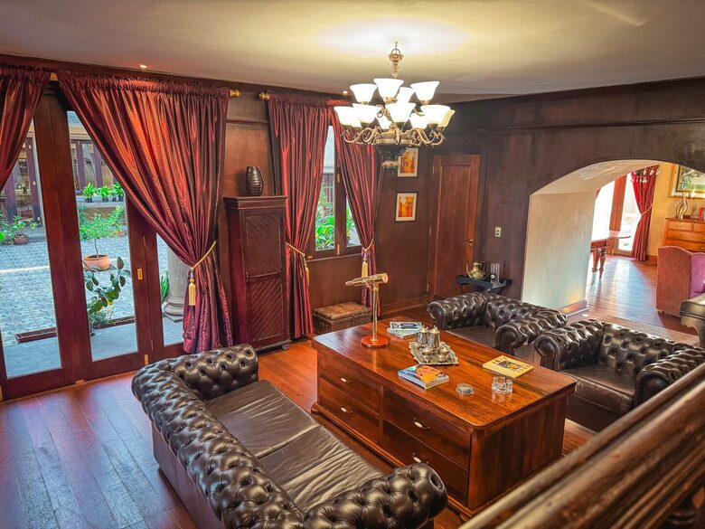 Vaal-Villa | Vintage Style Farmhouse - Vanderbijlpark, South Africa