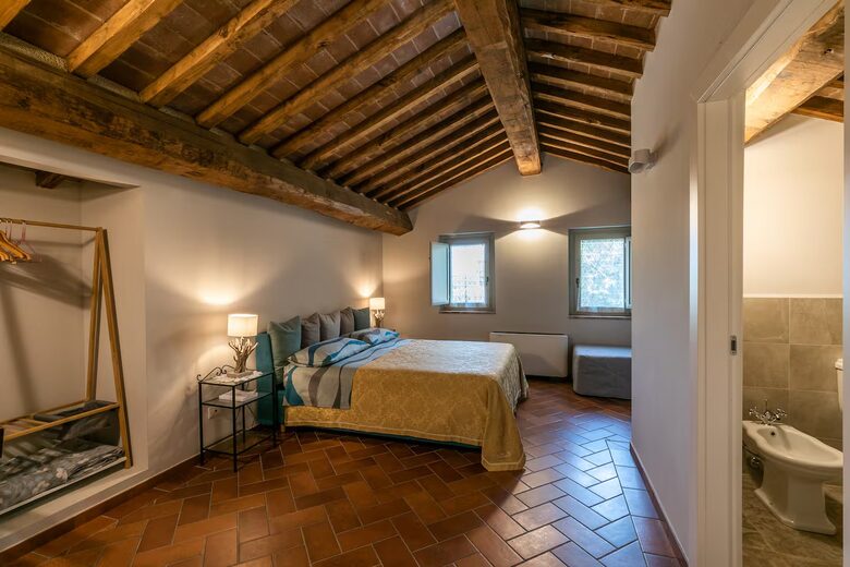 15th-Century Farmhouse in the Heart of Chianti - Lucignano, Italy