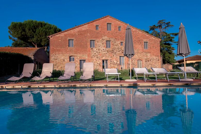 15th-Century Farmhouse in the Heart of Chianti - Lucignano, Italy