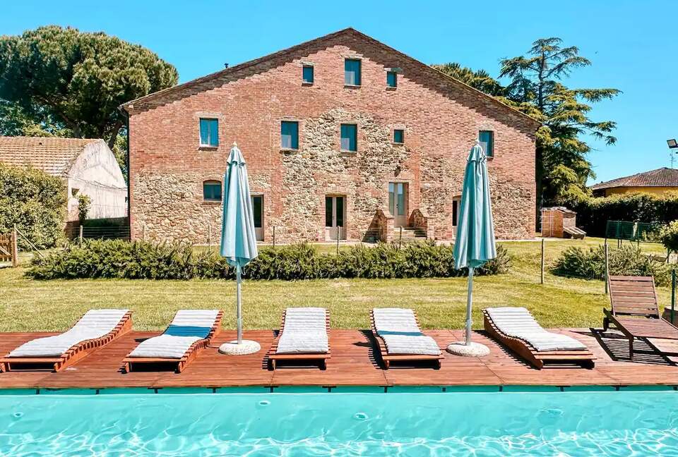 15th-Century Farmhouse in the Heart of Chianti - Lucignano, Italy
