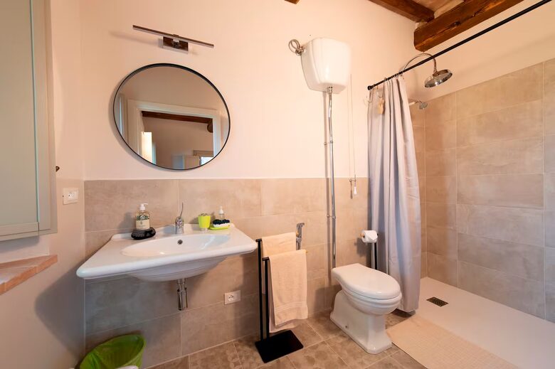 15th-Century Farmhouse in the Heart of Chianti - Lucignano, Italy