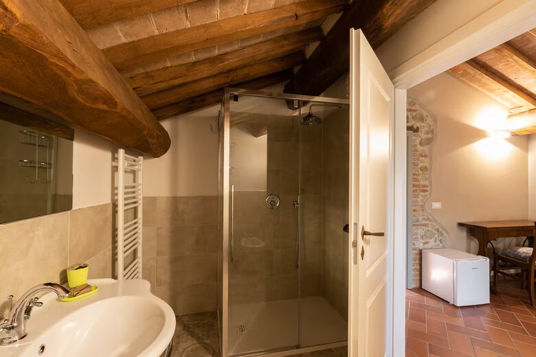 15th-Century Farmhouse in the Heart of Chianti - Lucignano, Italy