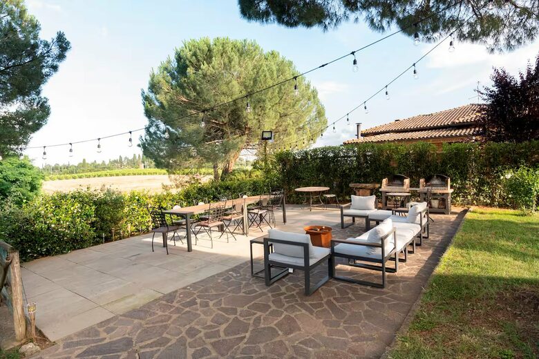15th-Century Farmhouse in the Heart of Chianti - Lucignano, Italy