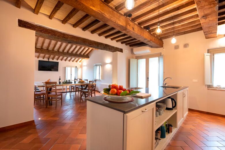 15th-Century Farmhouse in the Heart of Chianti - Lucignano, Italy