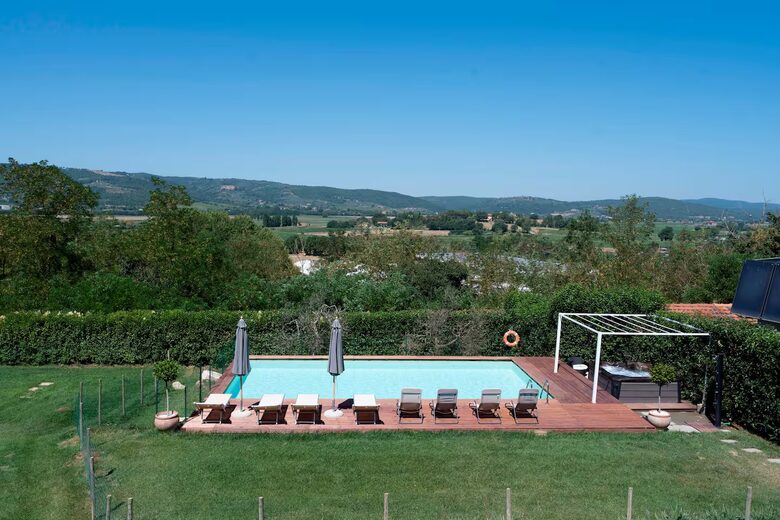 15th-Century Farmhouse in the Heart of Chianti - Lucignano, Italy