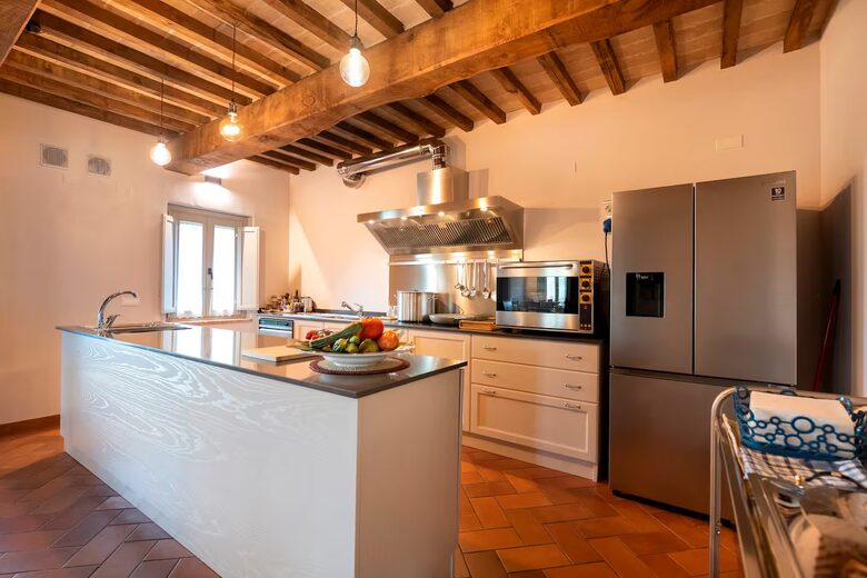 15th-Century Farmhouse in the Heart of Chianti - Lucignano, Italy