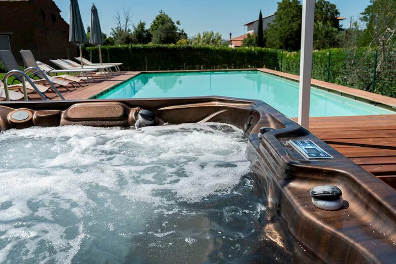 15th-Century Farmhouse in the Heart of Chianti - Lucignano, Italy