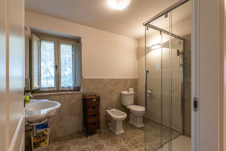 15th-Century Farmhouse in the Heart of Chianti - Lucignano, Italy