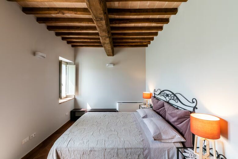 15th-Century Farmhouse in the Heart of Chianti - Lucignano, Italy