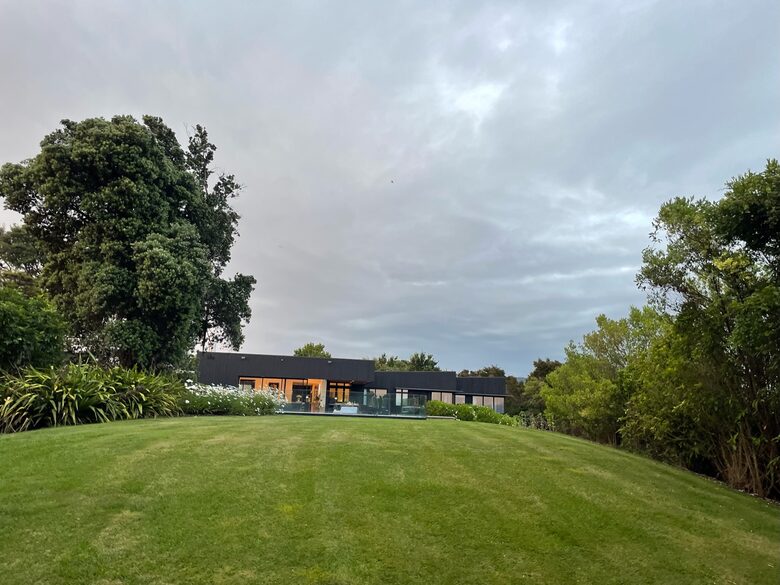 Stunning Beach House in Kaiteriteri - Motueka, New Zealand