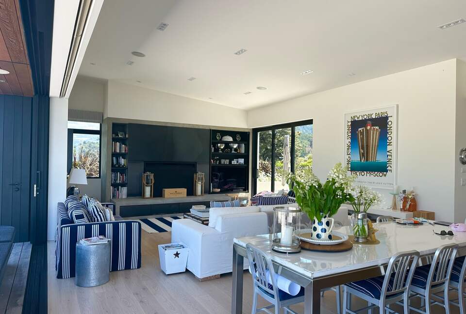 Stunning Beach House in Kaiteriteri - Motueka, New Zealand