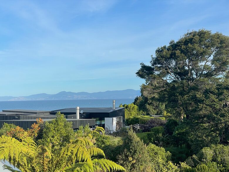 Stunning Beach House in Kaiteriteri - Motueka, New Zealand