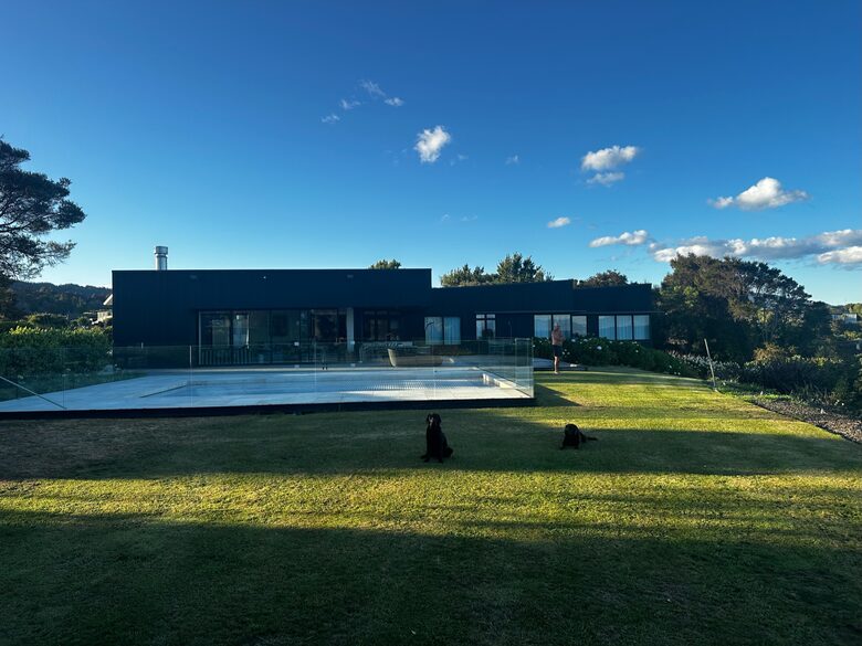 Stunning Beach House in Kaiteriteri - Motueka, New Zealand