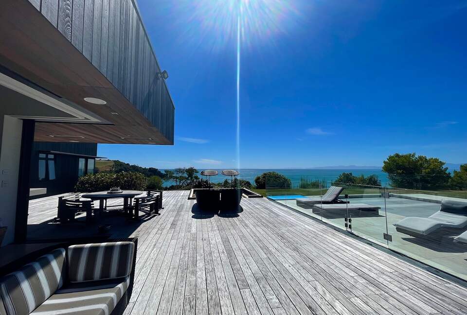 Stunning Beach House in Kaiteriteri - Motueka, New Zealand