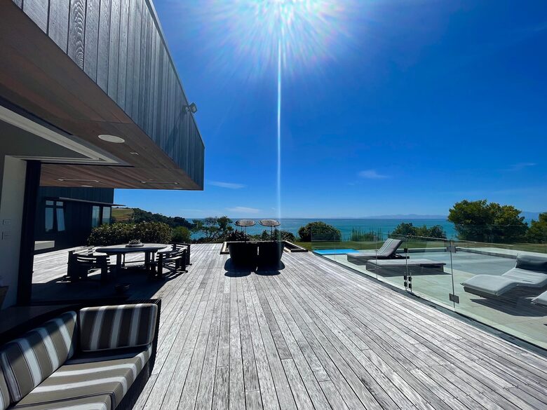 Stunning Beach House in Kaiteriteri - Motueka, New Zealand