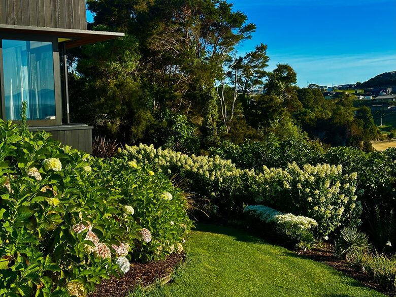 Stunning Beach House in Kaiteriteri - Motueka, New Zealand