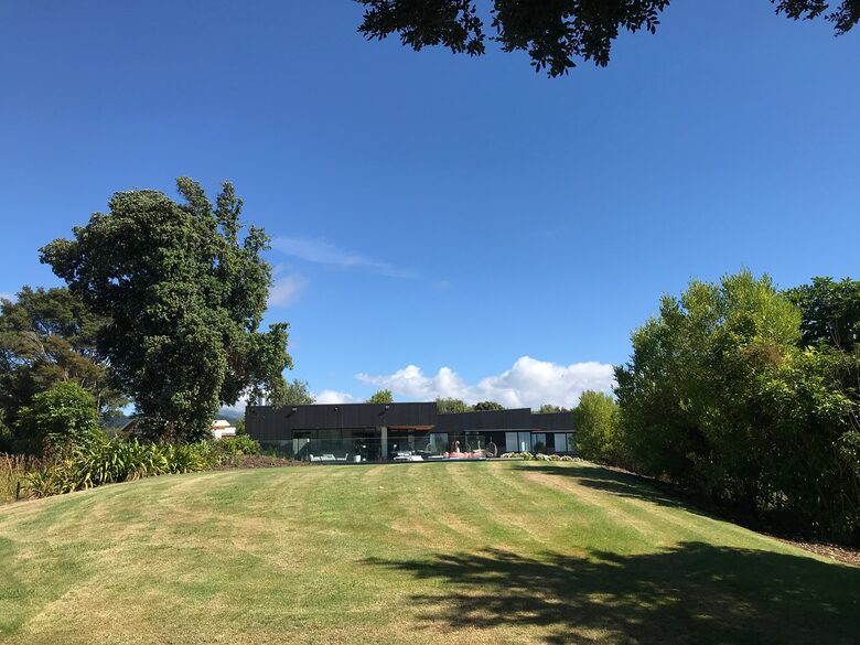 Stunning Beach House in Kaiteriteri - Motueka, New Zealand