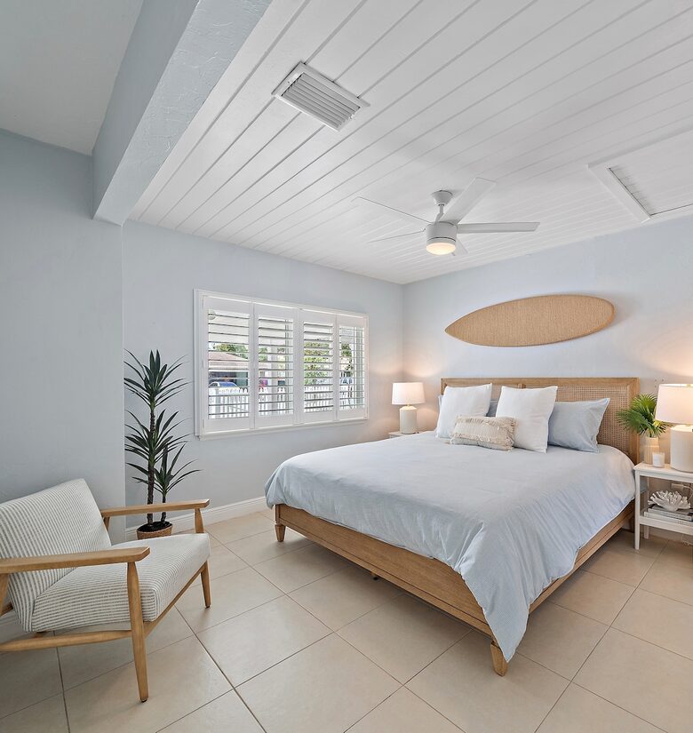 Sunny Sarasota Retreat Near Beaches & Downtown - Sarasota, Florida
