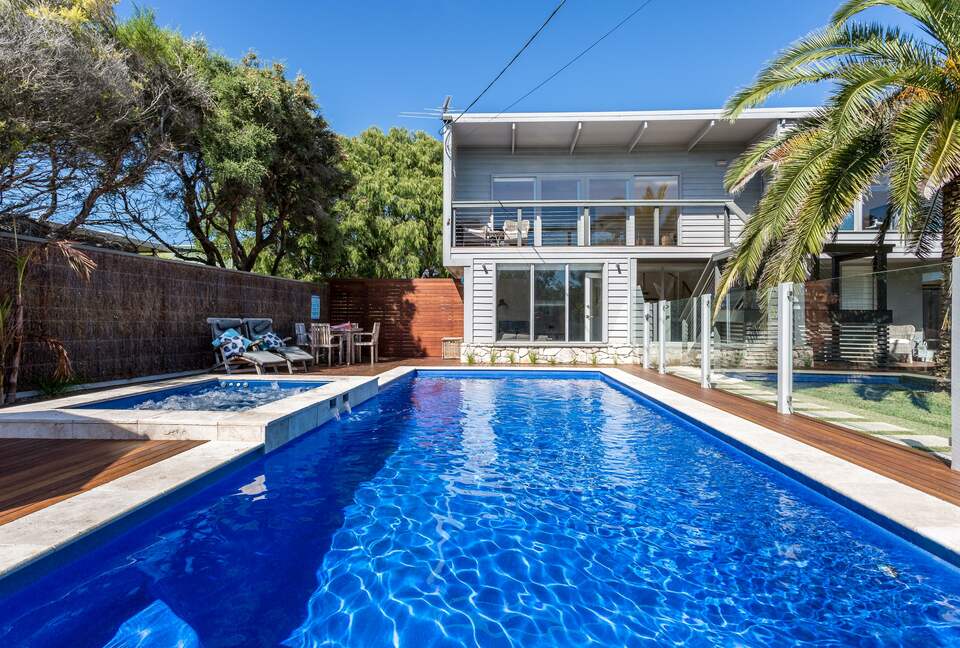 Blairgowrie Front Beach House | Refined Coastal Retreat Steps from the Sea - Blairgowrie, Australia