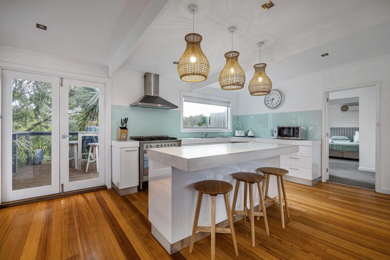 Blairgowrie Front Beach House | Refined Coastal Retreat Steps from the Sea - Blairgowrie, Australia