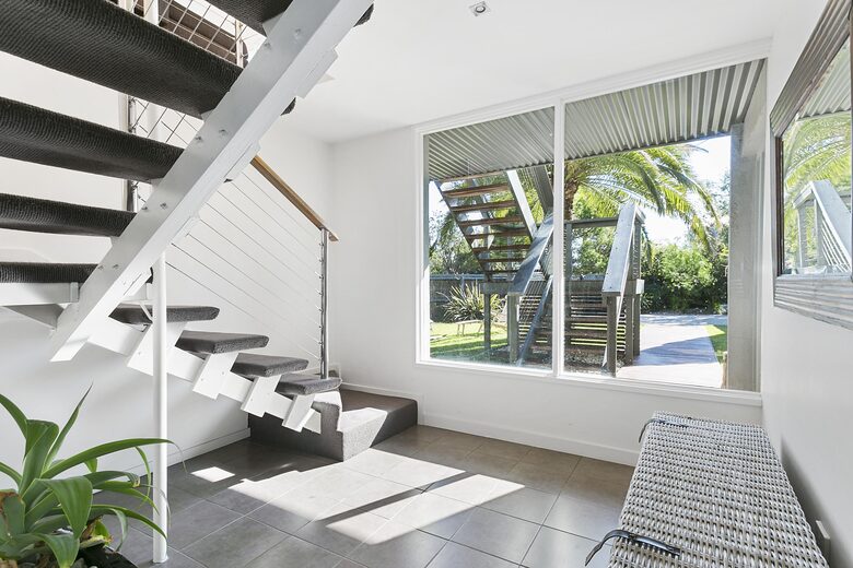 Blairgowrie Front Beach House | Refined Coastal Retreat Steps from the Sea - Blairgowrie, Australia