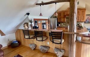 Charming Guest House on a 200/Acre Gated Estate - Middletown, Connecticut