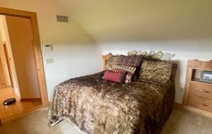 Charming Guest House on a 200/Acre Gated Estate - Middletown, Connecticut