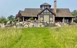 Charming Guest House on a 200/Acre Gated Estate - Middletown, Connecticut