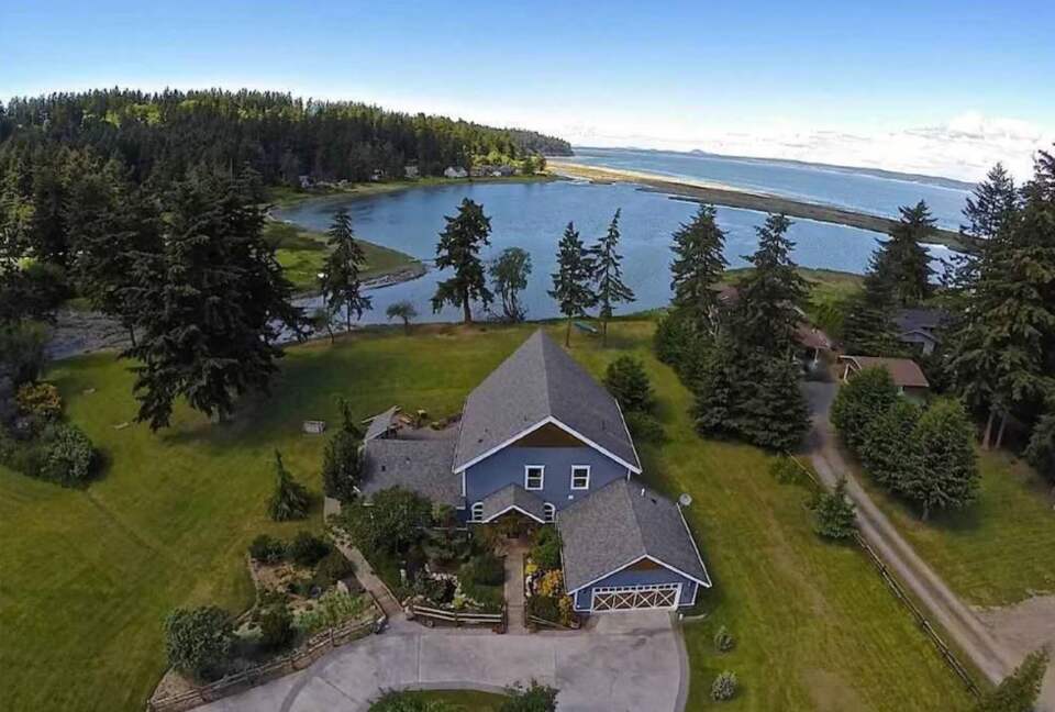 Oceanview Lodge with Over 600’ of Waterfront - Coupeville, Washington