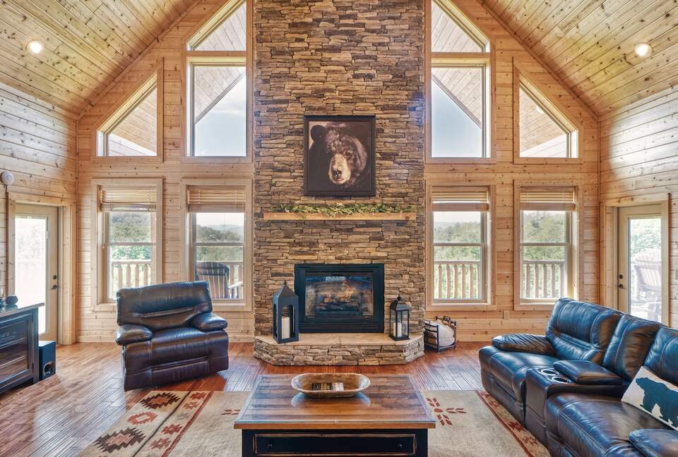 Serene Smoky Mountains Escape with Game & Theater Rooms - Sevierville, Tennessee