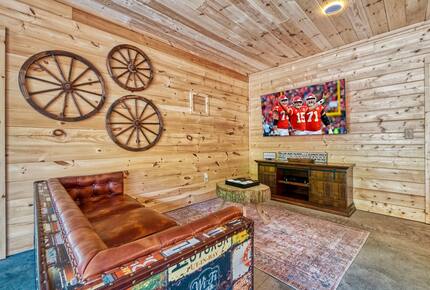Serene Smoky Mountains Escape with Game & Theater Rooms - Sevierville, Tennessee