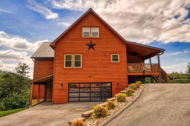 Serene Smoky Mountains Escape with Game & Theater Rooms - Sevierville, Tennessee