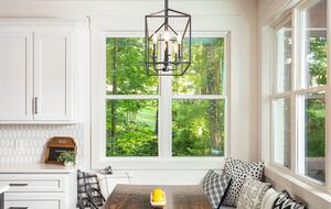 Elegant Retreat Overlooking Wilson Lake - Florence, Alabama